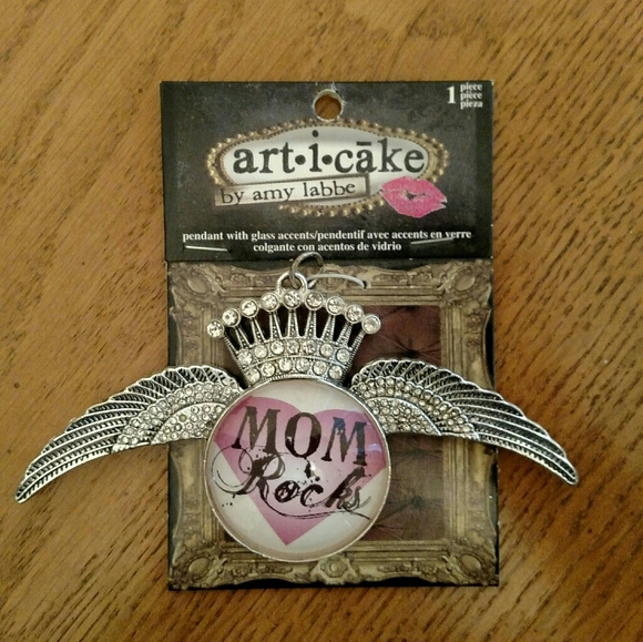 Pendant with Glass accents - Picture 2 of 12